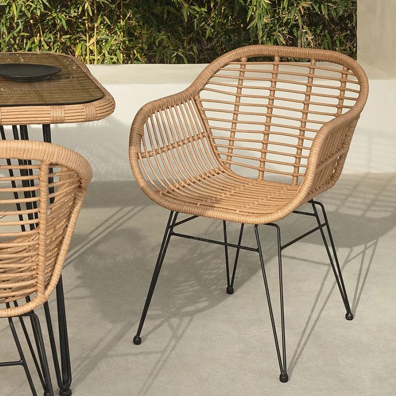 Kids Outdoor Dining Table - เก้าอี้พักผ่อนกลางแจ้ง MOMO Ins ทำจากหวายถักพร้อมโครงเหล็กและโต๊ะไม้เนื้อแข็งสำหรับลานบ้าน