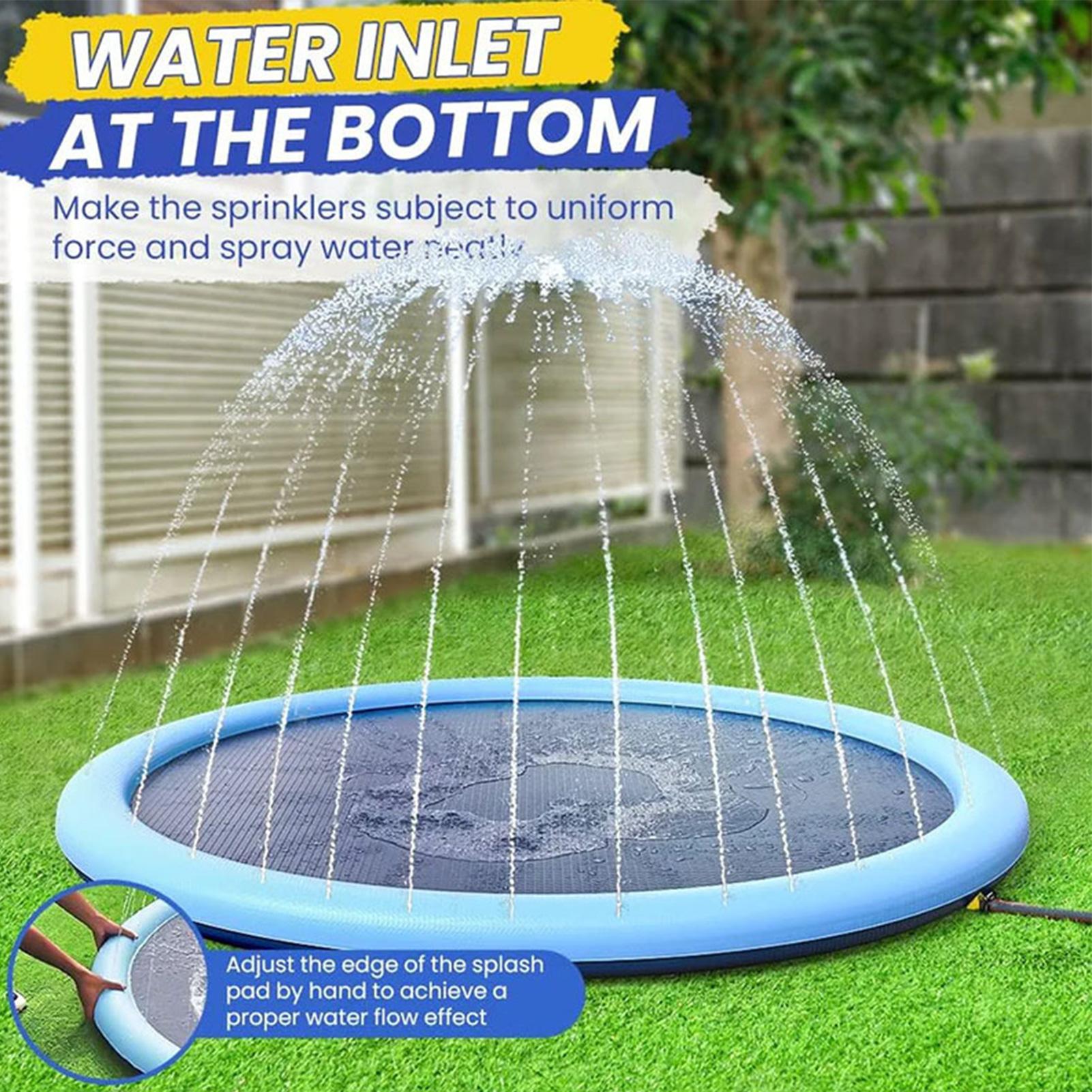 Kids Outdoor Mat - แผ่นรองเล่นน้ำสำหรับเด็กพร้อมหัวฉีดน้ำ แผ่นรองกันลื่นสำหรับเล่นน้ำกลางแจ้ง ของเล่นสำหรับเด็กวัยหัดเดิน เด็กชาย เด็กหญิง เหมาะสำหรับเล่นในช่วงฤดูร้อน